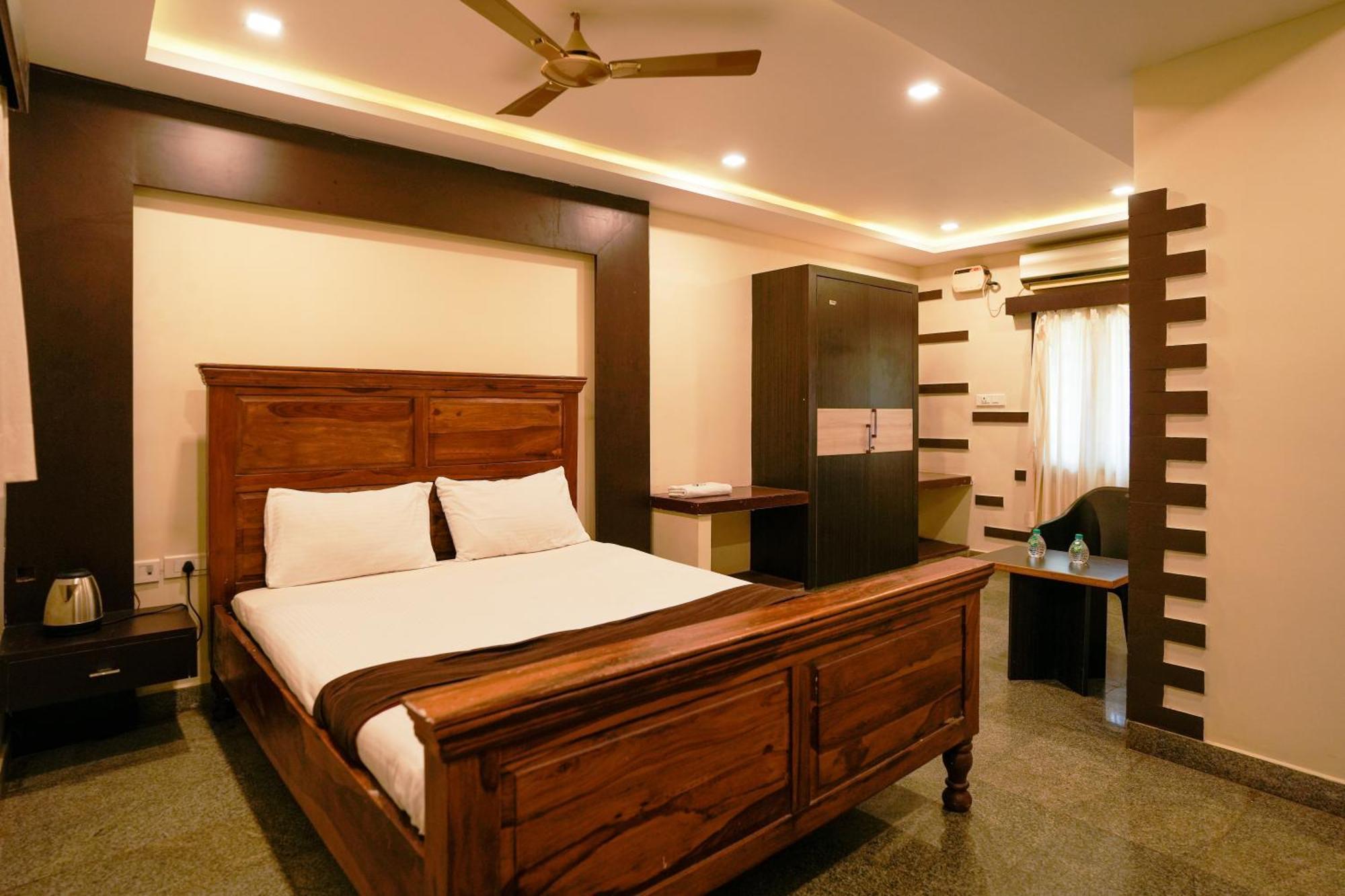 Hotel La Courtyard Pondicherry Exterior foto
